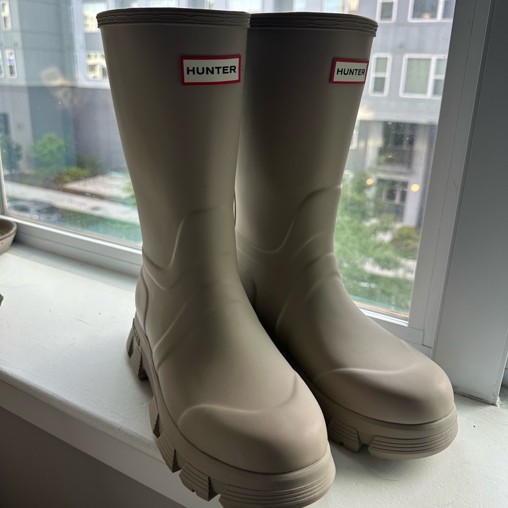 Hunter Light Beige Waterproof Boots